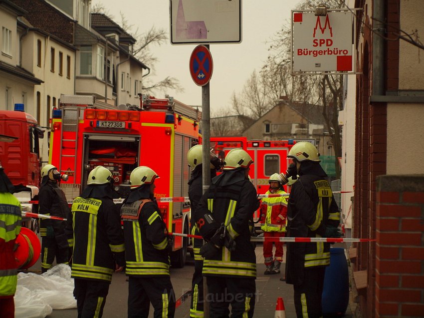 Weisses Pulver im Buero gefunden Koeln Porz Mitte Hauptstr P283.JPG